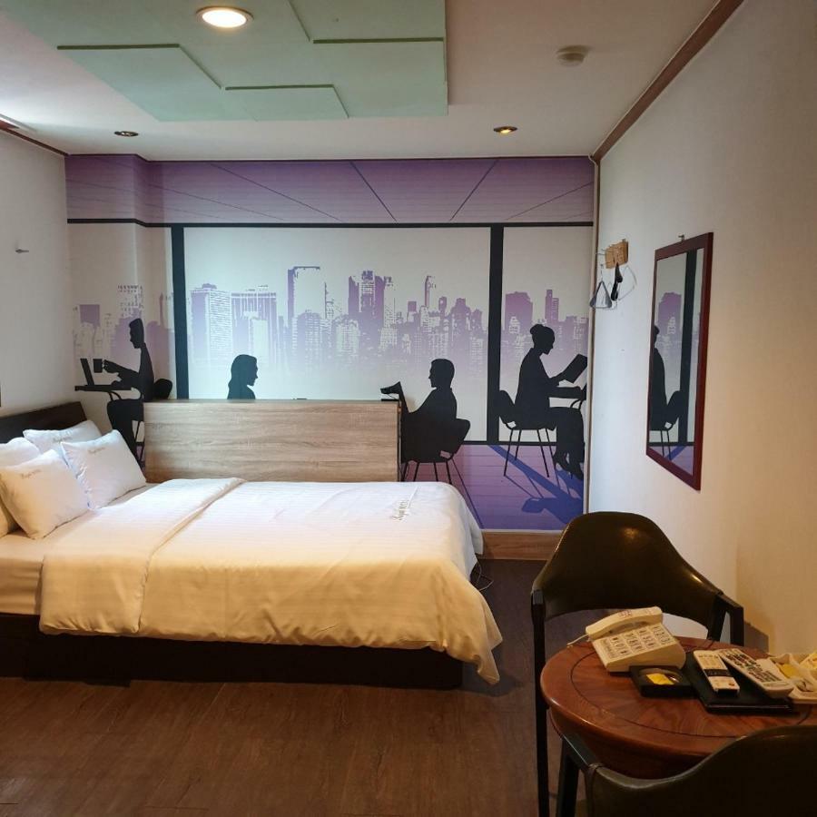 Отель Pocheon Royal Экстерьер фото